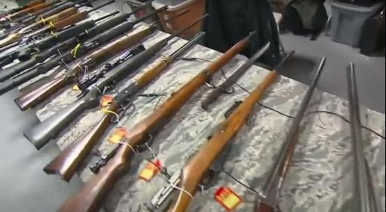 美国佛州将允许无证携带隐藏枪支 被批加剧安全风险 美国佛州将允许无证携带隐藏枪支 被批加剧安全风险