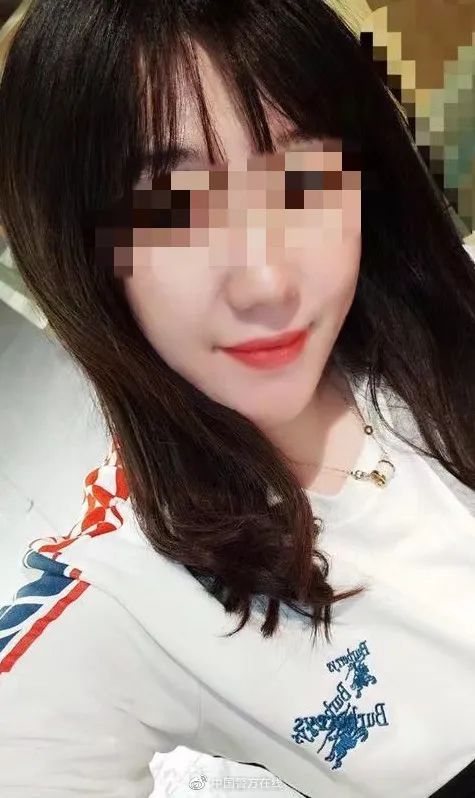 难以忘记,这场相当炸裂的初恋… 难以忘记,这场相当炸裂的初恋…