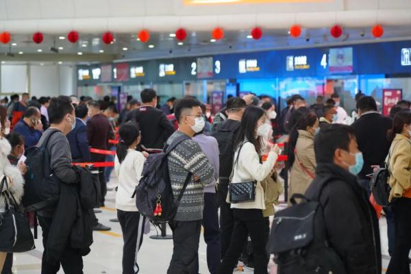 海口美兰国际机场一季度旅客吞吐量648.24万人次，同比增长45.5%