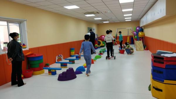 为孤独症的孩子点亮一盏灯