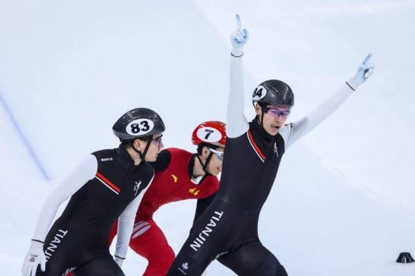 短道速滑冠军赛：刘少昂刘少林包揽1000米冠亚军