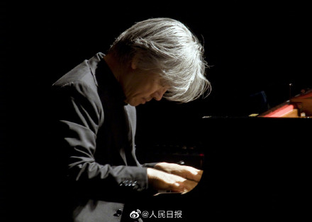 外交部对坂本龙一去世表哀悼：坂本龙一为中日友好交流作了贡献