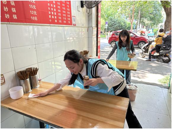 不带钱，不带手机！重庆36名学生挑战城市生存48小时