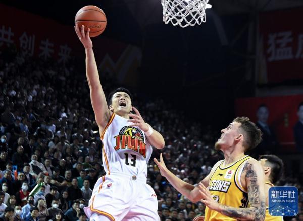 篮球 | CBA常规赛：吉林九台农商银行不敌浙江东阳光