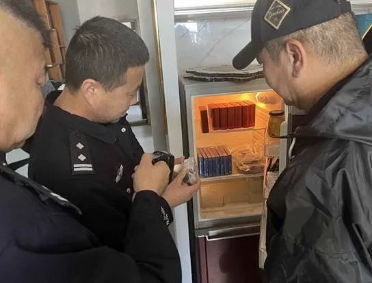 呼和浩特端掉一医美黑窝点 竟用假药给人整形! 呼和浩特端掉一医美黑窝点 竟用假药给人整形!