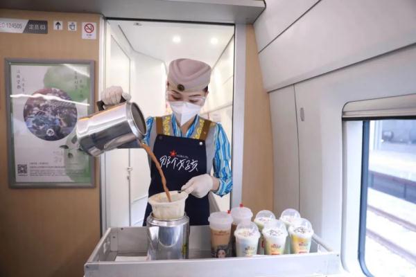 广深港高铁美食“上新”啦！有港人记忆中的味道→