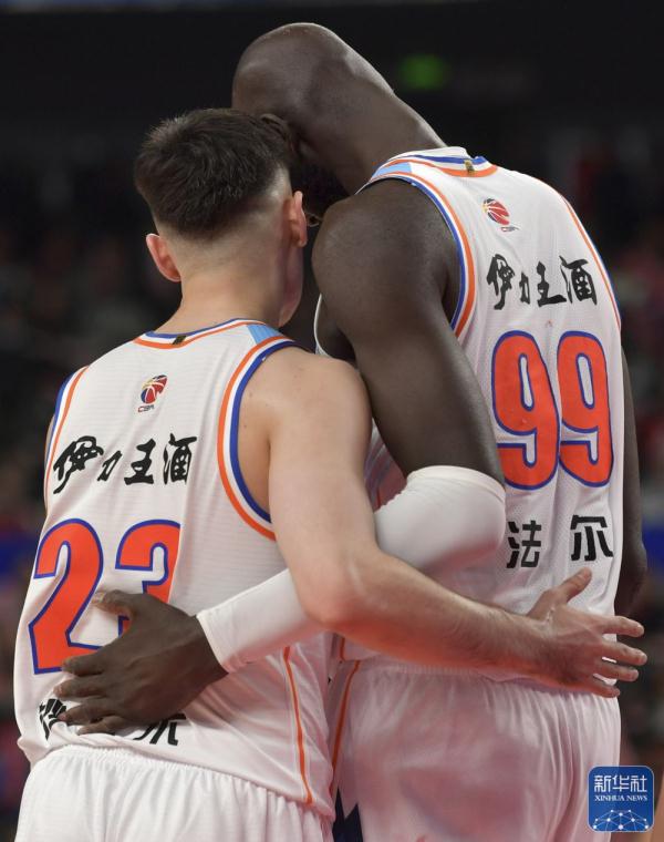 CBA常规赛：新疆伊力王酒胜天津先行者