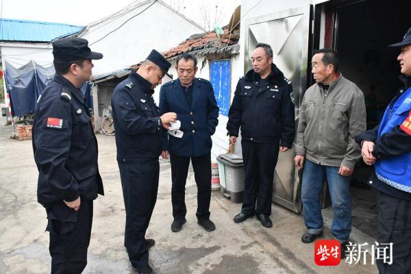 2小时不间断搜寻,走失老人终于找到了 2小时不间断搜寻,走失老人终于找到了