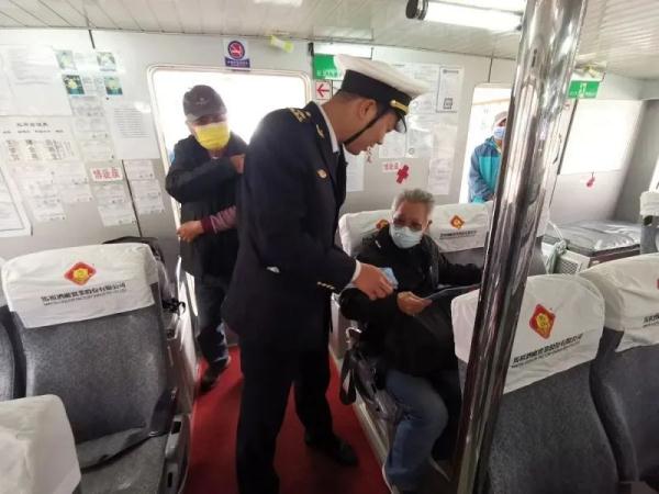 清明时节再现台胞探亲祭祖热