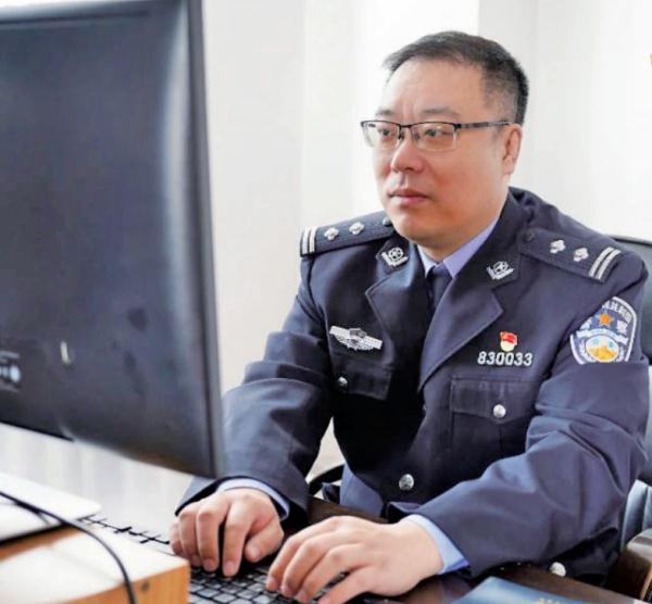 警号重启！长大后我就成了你