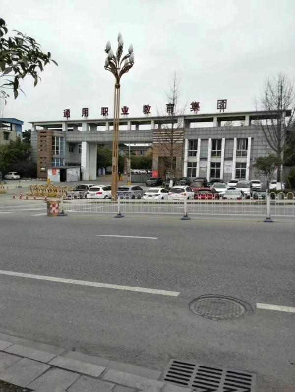 18岁男生寝室内死亡，警方通报