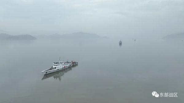 勤务船编队,出击! 勤务船编队,出击!