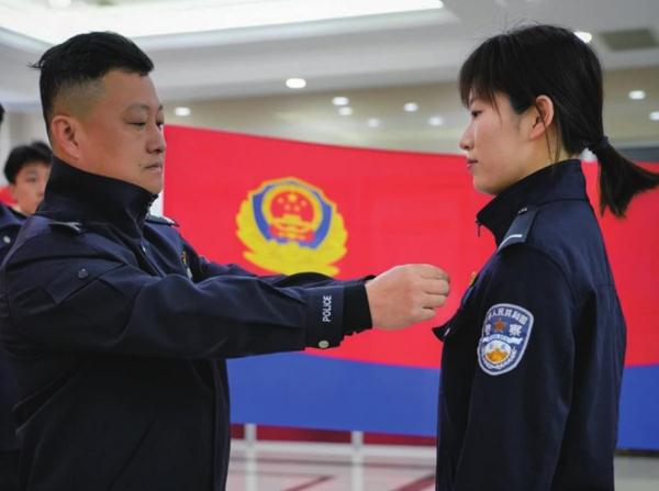 警号重启！长大后我就成了你