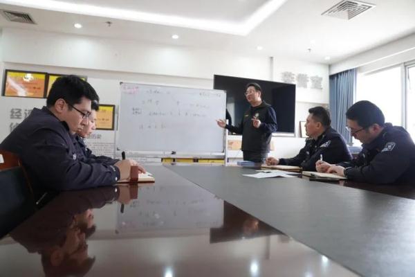 53名“应聘者”骗取5000余万元！警方侦破上海首例“套路应聘”诈骗案