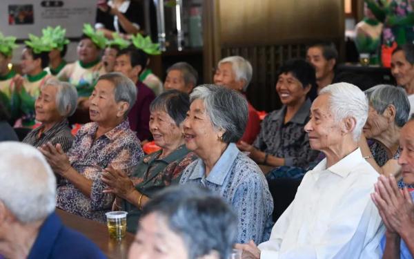 杭州:街区养老新模式 杭州:街区养老新模式