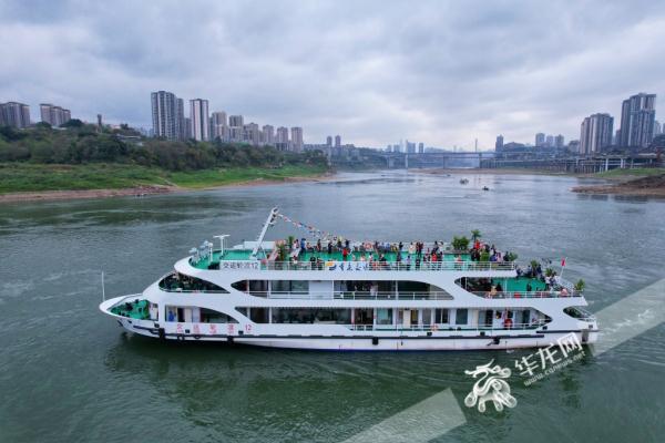 重庆洪崖洞至磁器口水上观光航线开通 这份乘船信息请收下