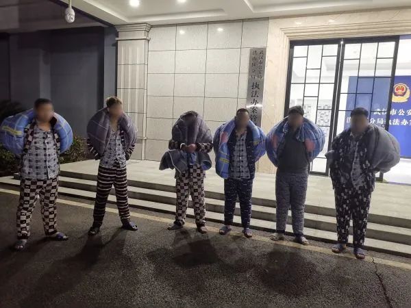 来钱太快“卡农”心慌自首,民警顺藤摸瓜端掉跑分洗钱团伙 来钱太快“卡农”心慌自首,民警顺藤摸瓜端掉跑分洗钱团伙