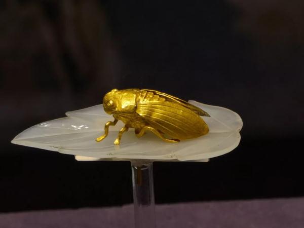 这件“金蝉玉叶”，原来是明代潮流单品