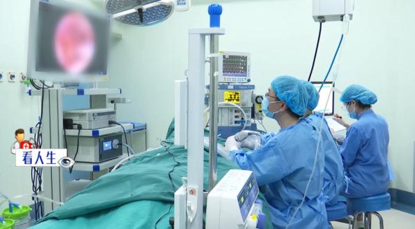 幼年游泳耳朵进水不在意或掏耳朵太用力，导致鼓膜穿孔，他们能恢复听力吗？