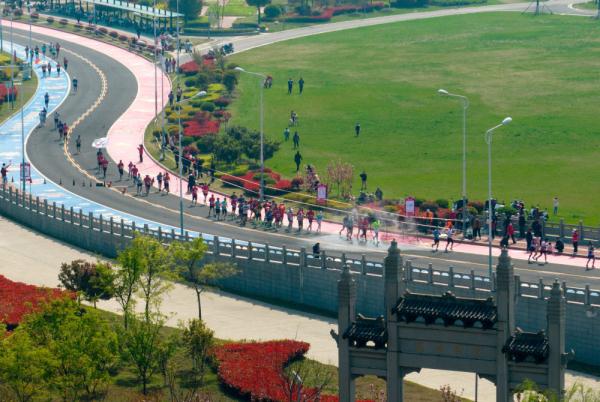 2023淮安马拉松举行