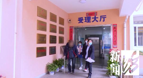 住进养老院，还有低保拿！抛妻弃女“黑”在美国32年的上海爷叔最新情况→