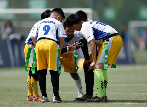 “闪耀之星”腰旗橄榄球华北赛区比赛