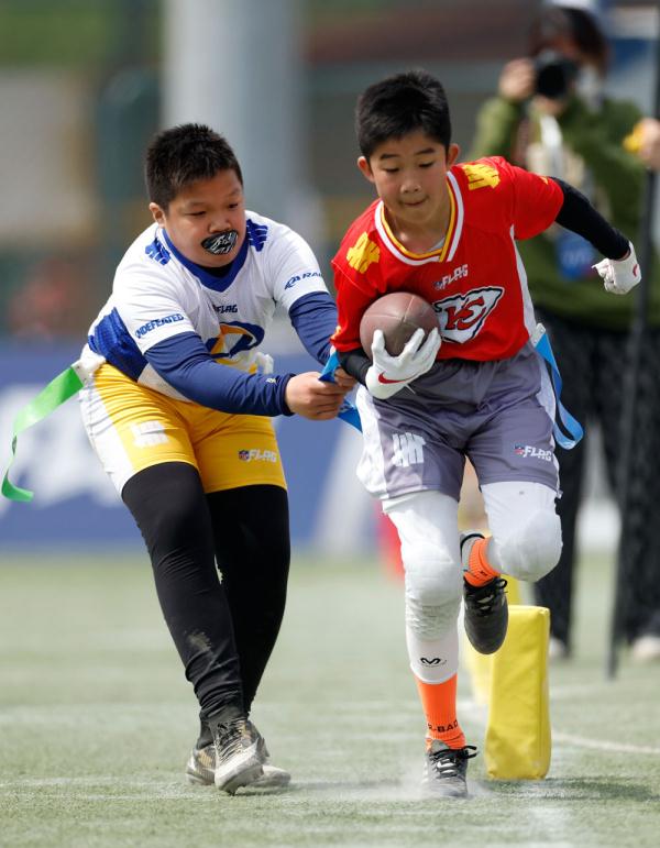 “闪耀之星”腰旗橄榄球华北赛区比赛