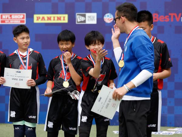 “闪耀之星”腰旗橄榄球华北赛区比赛