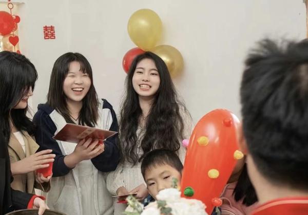 “毕业后，我养了一头猪......”