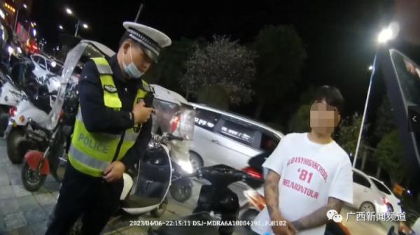 又现“父愁者联盟”！“鬼火少年”飙车炫技，河池警方一锅端