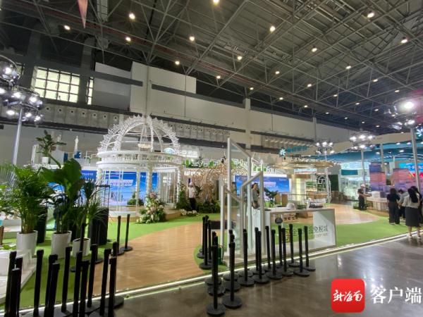 奢侈品、香化头部企业集聚,消博会这些场馆值得期待→ 奢侈品、香化头部企业集聚,消博会这些场馆值得期待→