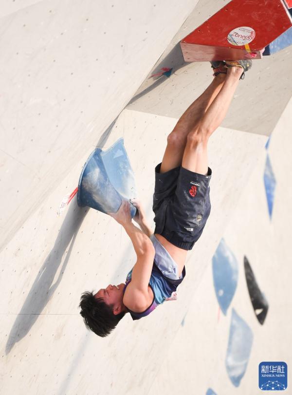 中国攀岩联赛揭幕战:广东选手胡隽喆获得男子两项全能冠军 中国攀岩联赛揭幕战:广东选手胡隽喆获得男子两项全能冠军