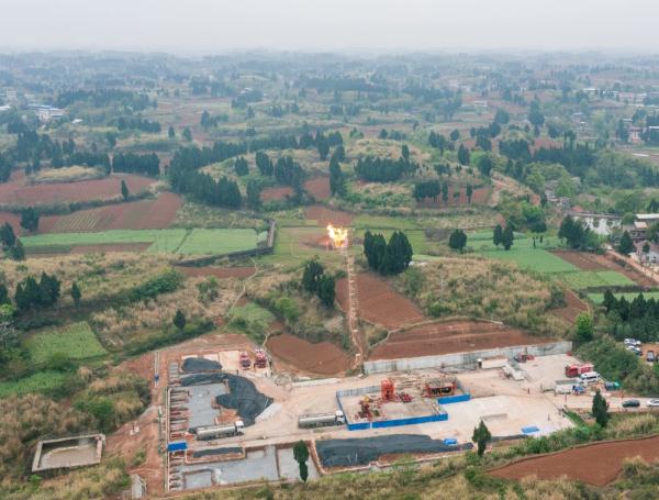 四川盆地在5亿多年前页岩地层钻获高产工业气流