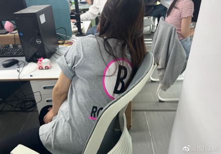 一键入夏！成都人开始穿短袖了