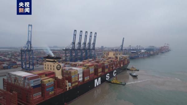 全球最大集装箱船“地中海伊琳娜”号首航广州南沙港 全球最大集装箱船“地中海伊琳娜”号首航广州南沙港