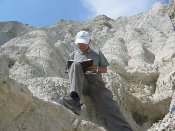 百万粉丝！87岁“触网”院士“想在最辉煌时潇洒退场”