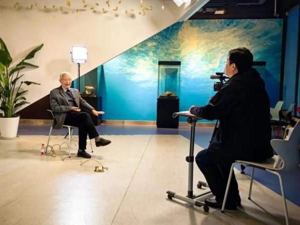 百万粉丝！87岁“触网”院士“想在最辉煌时潇洒退场”