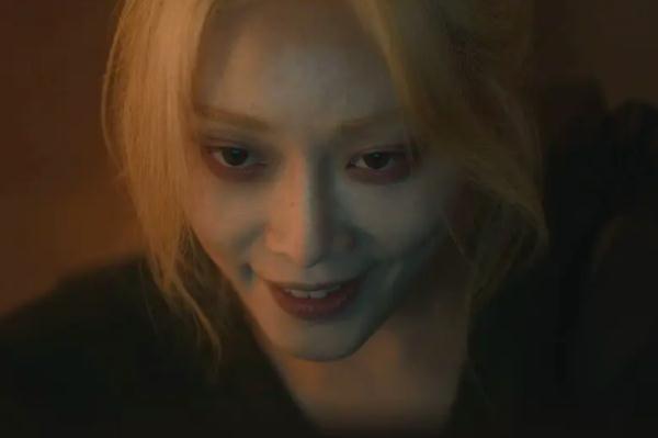 “毒虫”仿妆？看完头皮发麻