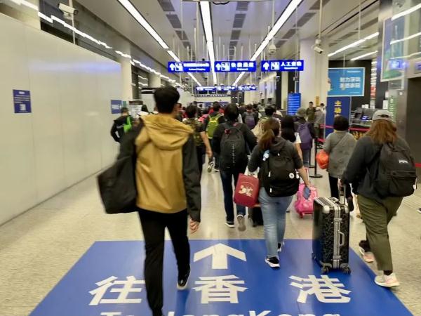 港人假期“北上”旅游 这些内地APP下载量飙升 港人假期“北上”旅游 这些内地APP下载量飙升
