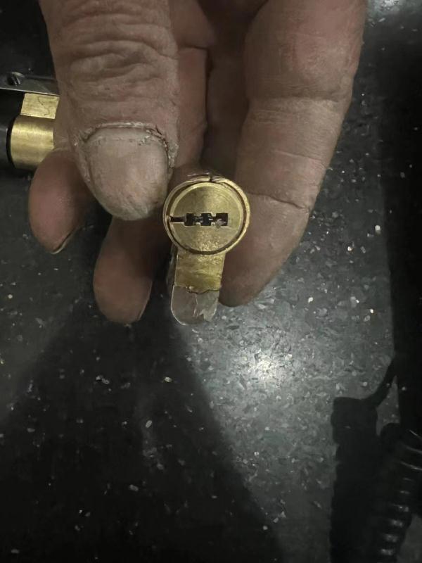 һ���Ա��Ͷ�ߺ󣬾�����������������