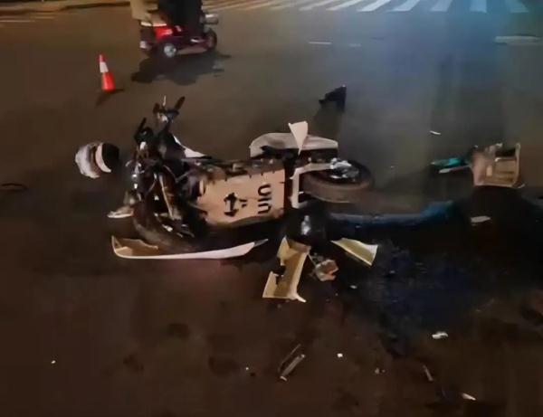 痛心！00后网红车祸身亡，其父发声：人已没了，别再网暴