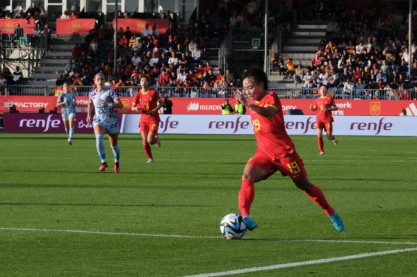 张琳艳:遗憾错过得分机会 欧洲强队值得学习 张琳艳:遗憾错过得分机会 欧洲强队值得学习