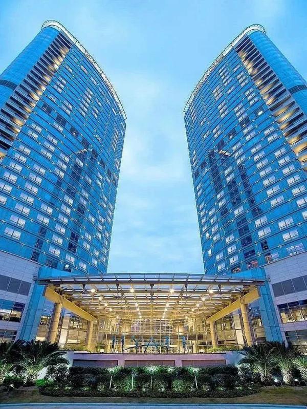 上海外滩这个独特的景观要没了？这家老牌五星级酒店发布“暂别”公告：明年夏天全新回归！市民：承载无数回忆