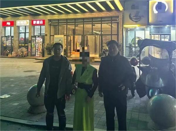 她被抓了！竟然是在杭州一婚宴上...一张海报就被锁定