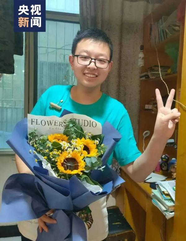 “爸爸快跑！”