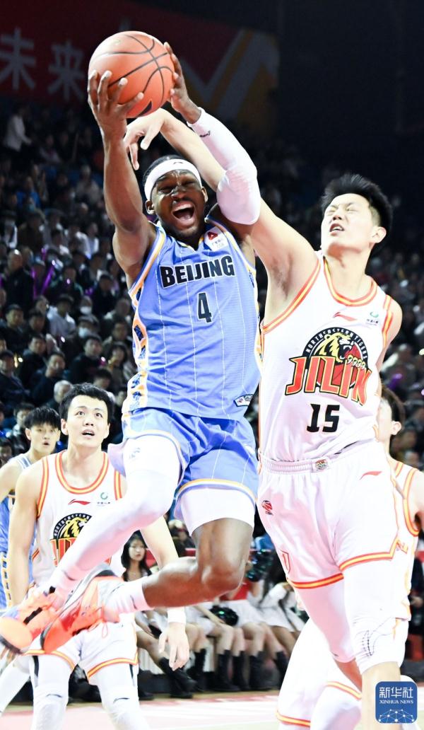 CBA季后赛｜北京首钢晋级八强