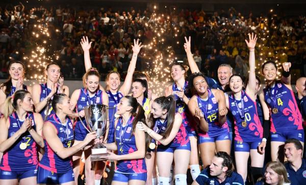 意大利斯坎迪奇队首获女排欧联杯冠军 朱婷两回合共得43分