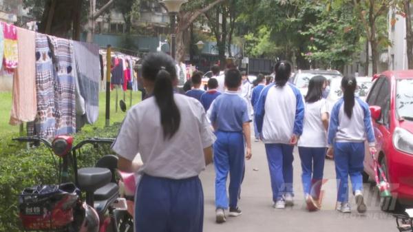 听说现在小学生流行“盘它”？医生：当心“盘”出病!