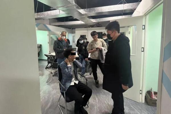 千里姻缘一线牵？ “网络红娘”骗你钱！