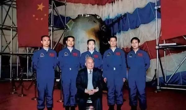 他是梁启超最小的儿子，中国航天事业的奠基人